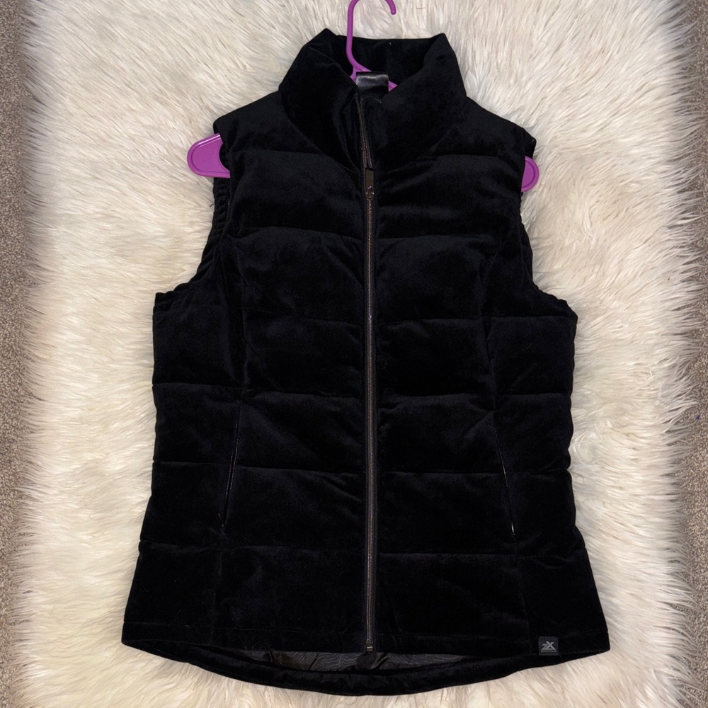 Zeroxposur black velour vest